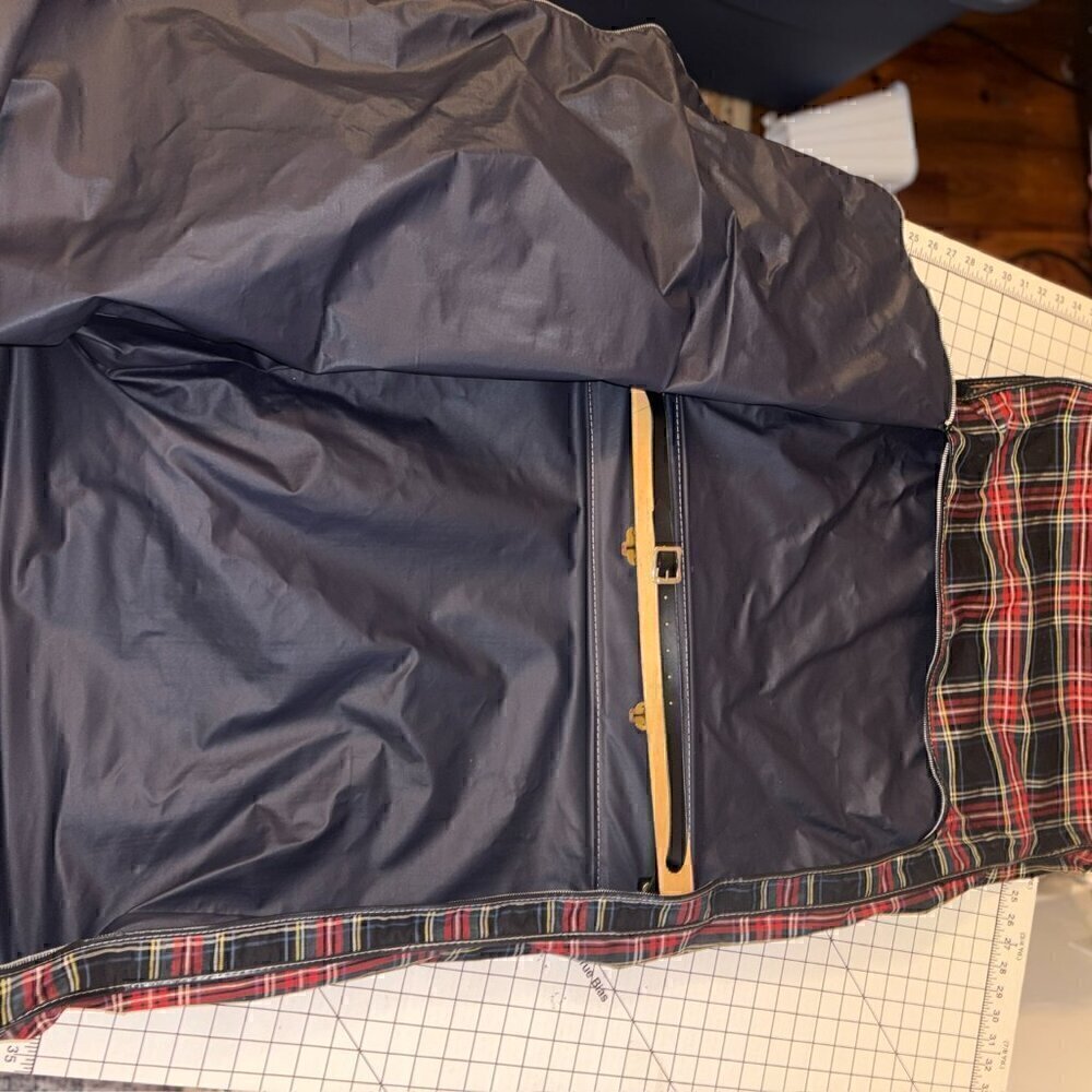 Vintage Tartan Plaid Hanging Suit Garment Bag - Leather Handle Original Hardware - Picture 10 of 12